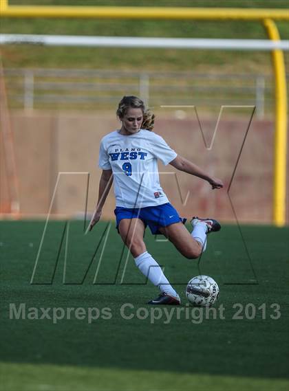 Thumbnail 2 in Allen vs. Plano West (UIL 5A Regional Quarterfinal)  photogallery.