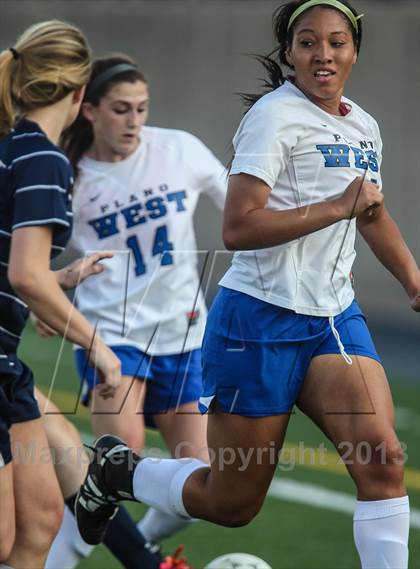 Thumbnail 3 in Allen vs. Plano West (UIL 5A Regional Quarterfinal)  photogallery.