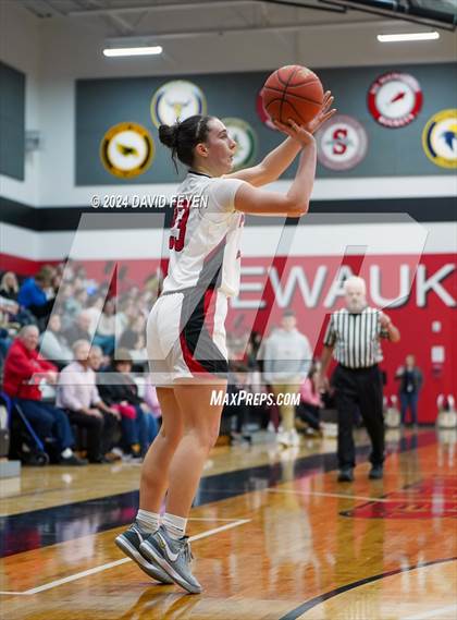 Thumbnail 1 in New Berlin Eisenhower @ Pewaukee photogallery.