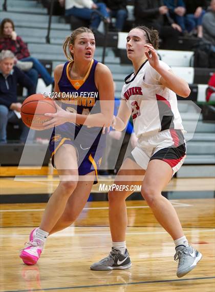 Thumbnail 2 in New Berlin Eisenhower @ Pewaukee photogallery.