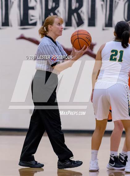 Thumbnail 2 in Orange Grove vs. Crystal City (UIL 4A Regional Quarterfinal Playoffs) photogallery.