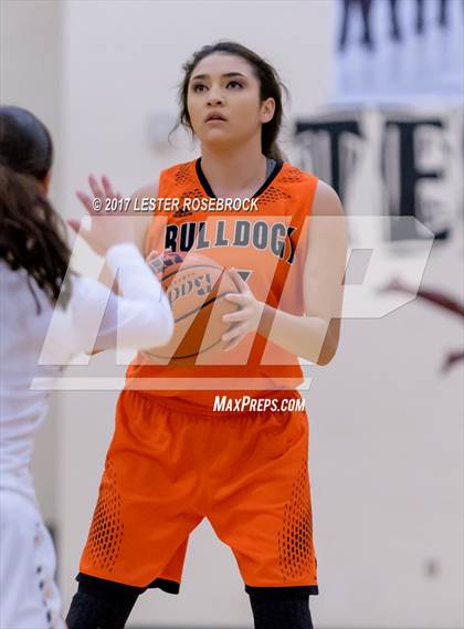 Thumbnail 3 in Orange Grove vs. Crystal City (UIL 4A Regional Quarterfinal Playoffs) photogallery.