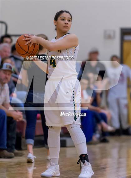 Thumbnail 3 in Orange Grove vs. Crystal City (UIL 4A Regional Quarterfinal Playoffs) photogallery.