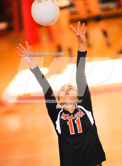 Thumbnail 3 in Mineola vs Manhasset (Mineola Volleyball Tournament) photogallery.