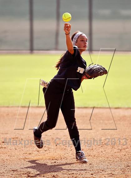 Thumbnail 2 in Frazier Mountain vs Foothill (Mira Monte Invitational) photogallery.