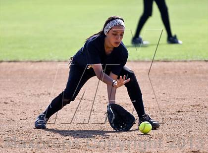 Thumbnail 1 in Frazier Mountain vs Foothill (Mira Monte Invitational) photogallery.