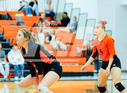 Thumbnail 1 in Grand Saline Indians vs Rains Wildcats - Varsity photogallery.