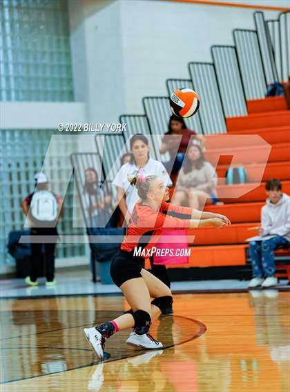 Thumbnail 1 in Grand Saline Indians vs Rains Wildcats - Varsity photogallery.
