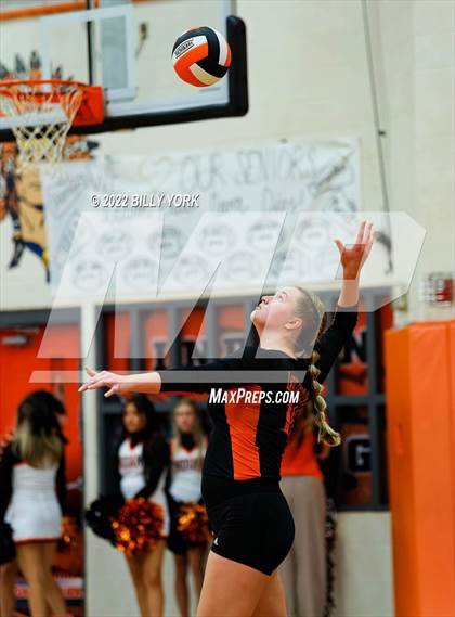 Thumbnail 1 in Grand Saline Indians vs Rains Wildcats - Varsity photogallery.