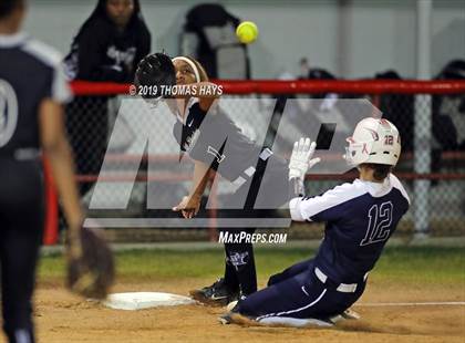 Thumbnail 2 in Huntington @ North DeSoto photogallery.