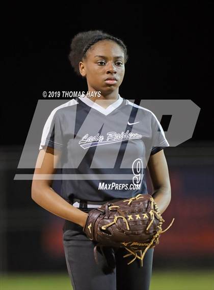 Thumbnail 3 in Huntington @ North DeSoto photogallery.