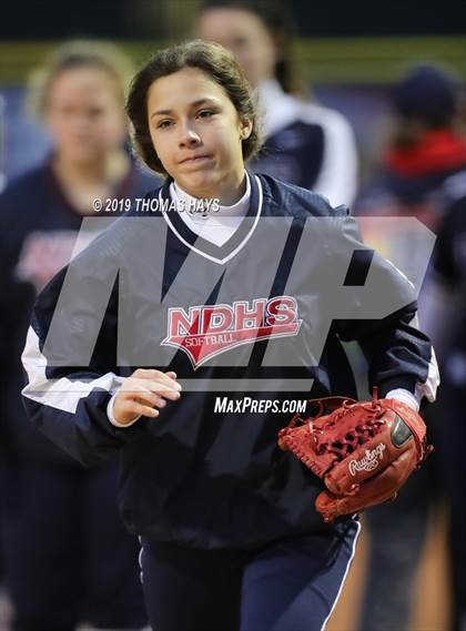 Thumbnail 1 in Huntington @ North DeSoto photogallery.