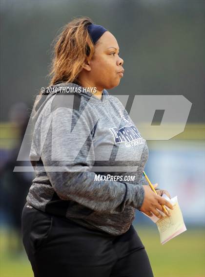 Thumbnail 2 in Huntington @ North DeSoto photogallery.