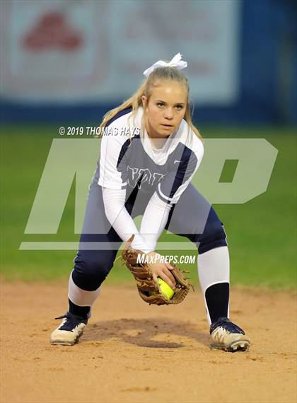 Thumbnail 3 in Huntington @ North DeSoto photogallery.