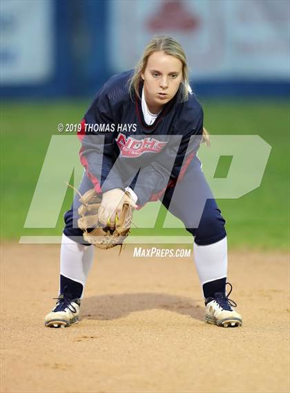 Thumbnail 1 in Huntington @ North DeSoto photogallery.