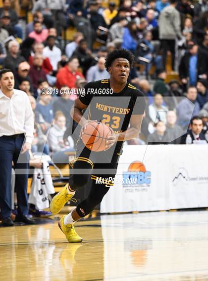 Thumbnail 3 in St. Thomas More vs Montverde Prep (Metro Classic) photogallery.
