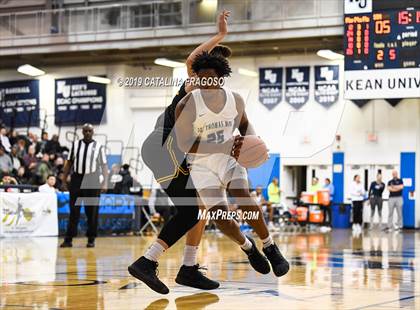 Thumbnail 2 in St. Thomas More vs Montverde Prep (Metro Classic) photogallery.