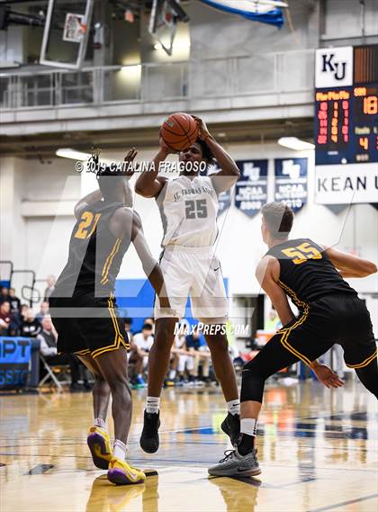 Thumbnail 1 in St. Thomas More vs Montverde Prep (Metro Classic) photogallery.