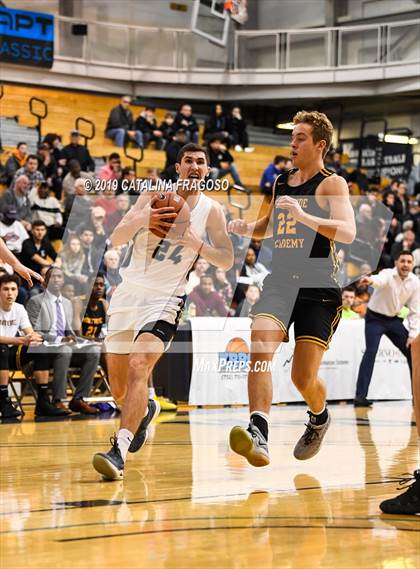 Thumbnail 1 in St. Thomas More vs Montverde Prep (Metro Classic) photogallery.