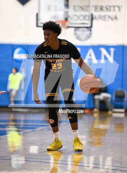 Thumbnail 3 in St. Thomas More vs Montverde Prep (Metro Classic) photogallery.