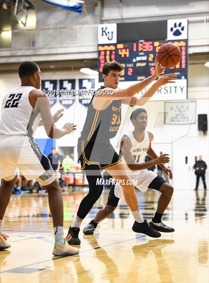 Thumbnail 1 in St. Thomas More vs Montverde Prep (Metro Classic) photogallery.