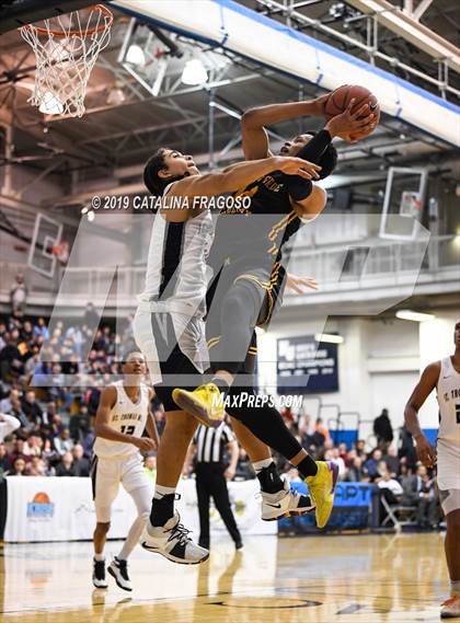 Thumbnail 1 in St. Thomas More vs Montverde Prep (Metro Classic) photogallery.