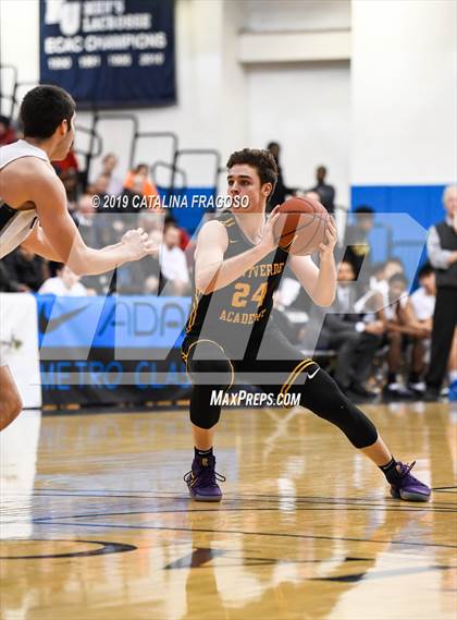 Thumbnail 2 in St. Thomas More vs Montverde Prep (Metro Classic) photogallery.