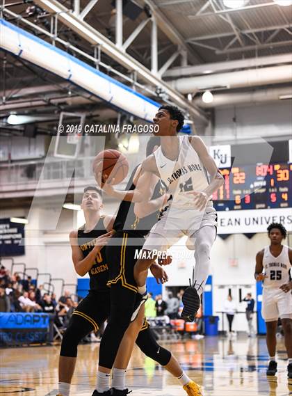 Thumbnail 2 in St. Thomas More vs Montverde Prep (Metro Classic) photogallery.