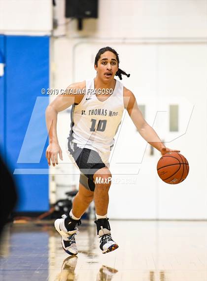 Thumbnail 1 in St. Thomas More vs Montverde Prep (Metro Classic) photogallery.