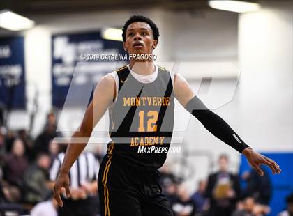 Thumbnail 2 in St. Thomas More vs Montverde Prep (Metro Classic) photogallery.
