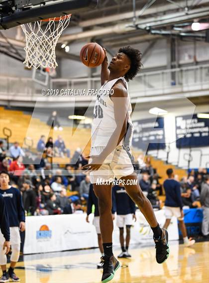 Thumbnail 2 in St. Thomas More vs Montverde Prep (Metro Classic) photogallery.