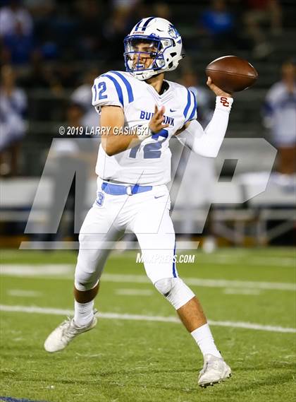 Thumbnail 3 in Burbank vs. Golden Valley photogallery.