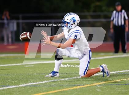 Thumbnail 3 in Burbank vs. Golden Valley photogallery.