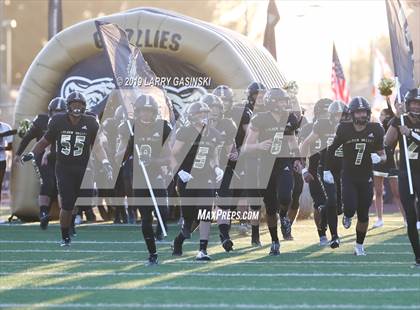 Thumbnail 3 in Burbank vs. Golden Valley photogallery.