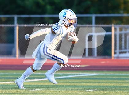 Thumbnail 3 in Burbank vs. Golden Valley photogallery.