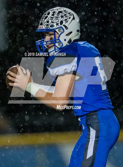 Thumbnail 3 in Lincoln High @ Kearney photogallery.