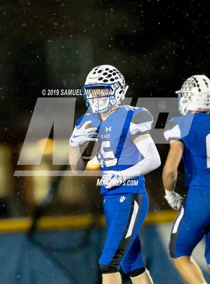 Thumbnail 2 in Lincoln High @ Kearney photogallery.