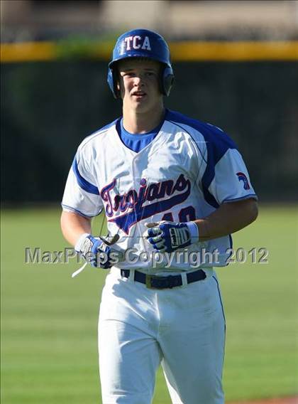 Thumbnail 3 in Nolan Catholic vs. Trinity Christian photogallery.
