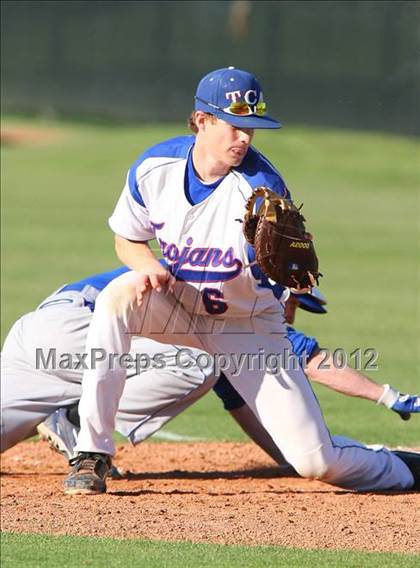 Thumbnail 2 in Nolan Catholic vs. Trinity Christian photogallery.