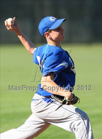Thumbnail 3 in Nolan Catholic vs. Trinity Christian photogallery.