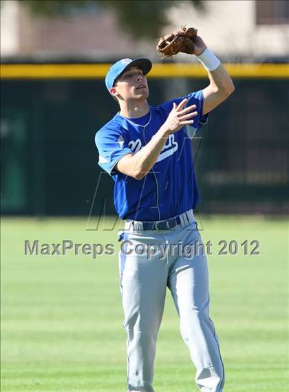Thumbnail 2 in Nolan Catholic vs. Trinity Christian photogallery.
