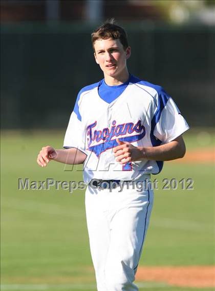Thumbnail 3 in Nolan Catholic vs. Trinity Christian photogallery.