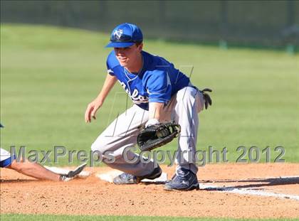 Thumbnail 2 in Nolan Catholic vs. Trinity Christian photogallery.