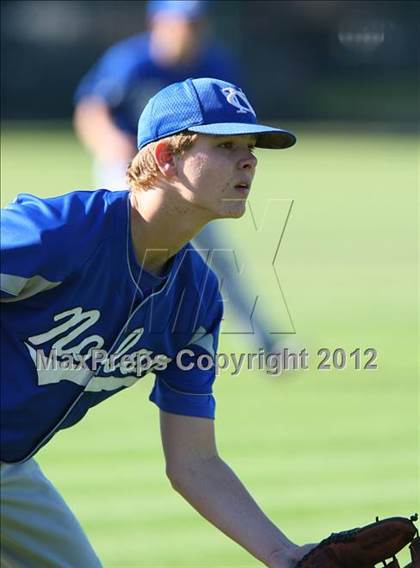 Thumbnail 3 in Nolan Catholic vs. Trinity Christian photogallery.