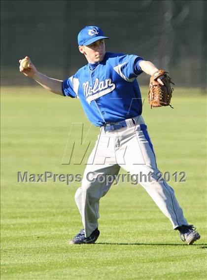 Thumbnail 3 in Nolan Catholic vs. Trinity Christian photogallery.