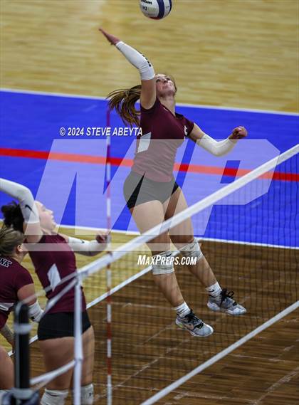 Thumbnail 2 in Swink vs. Hoehne (CHSAA 1A First Round Elimination Bracket) photogallery.