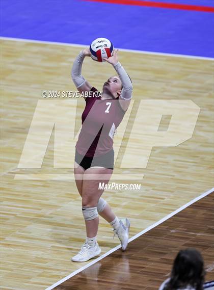 Thumbnail 1 in Swink vs. Hoehne (CHSAA 1A First Round Elimination Bracket) photogallery.