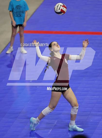 Thumbnail 2 in Swink vs. Hoehne (CHSAA 1A First Round Elimination Bracket) photogallery.