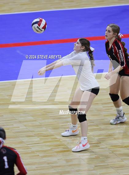 Thumbnail 2 in Swink vs. Hoehne (CHSAA 1A First Round Elimination Bracket) photogallery.