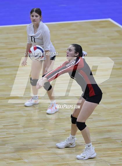 Thumbnail 3 in Swink vs. Hoehne (CHSAA 1A First Round Elimination Bracket) photogallery.